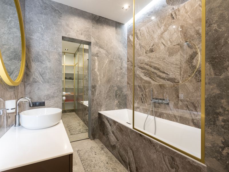 Bath with Glass Shower Screen 1700mm
