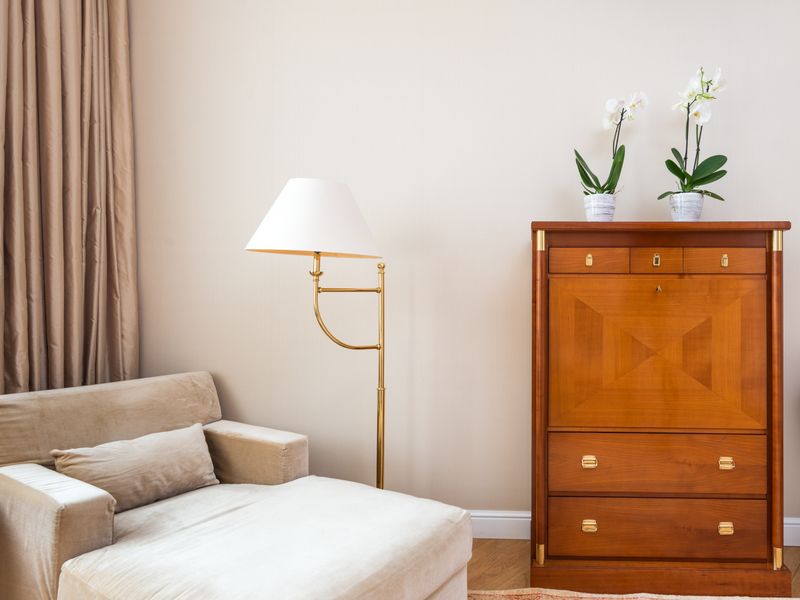 Oak Chest of Drawers Tessa